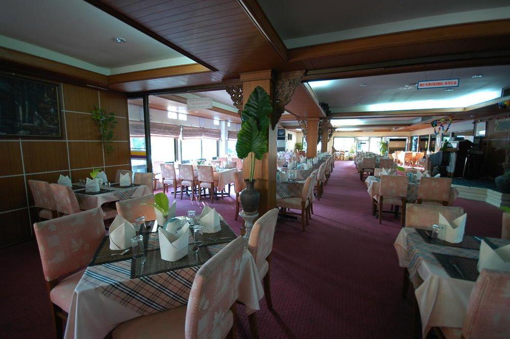 Lopburi Inn Hotel Buitenkant foto